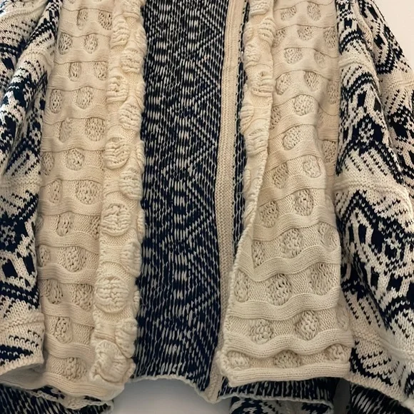 Cardigan - Picture 5 of 5